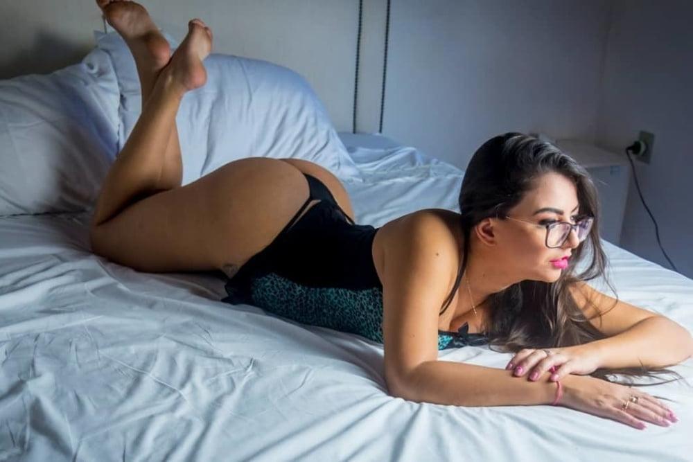 25P Alyne Lary Hot Amateur Latina Brunette Slut