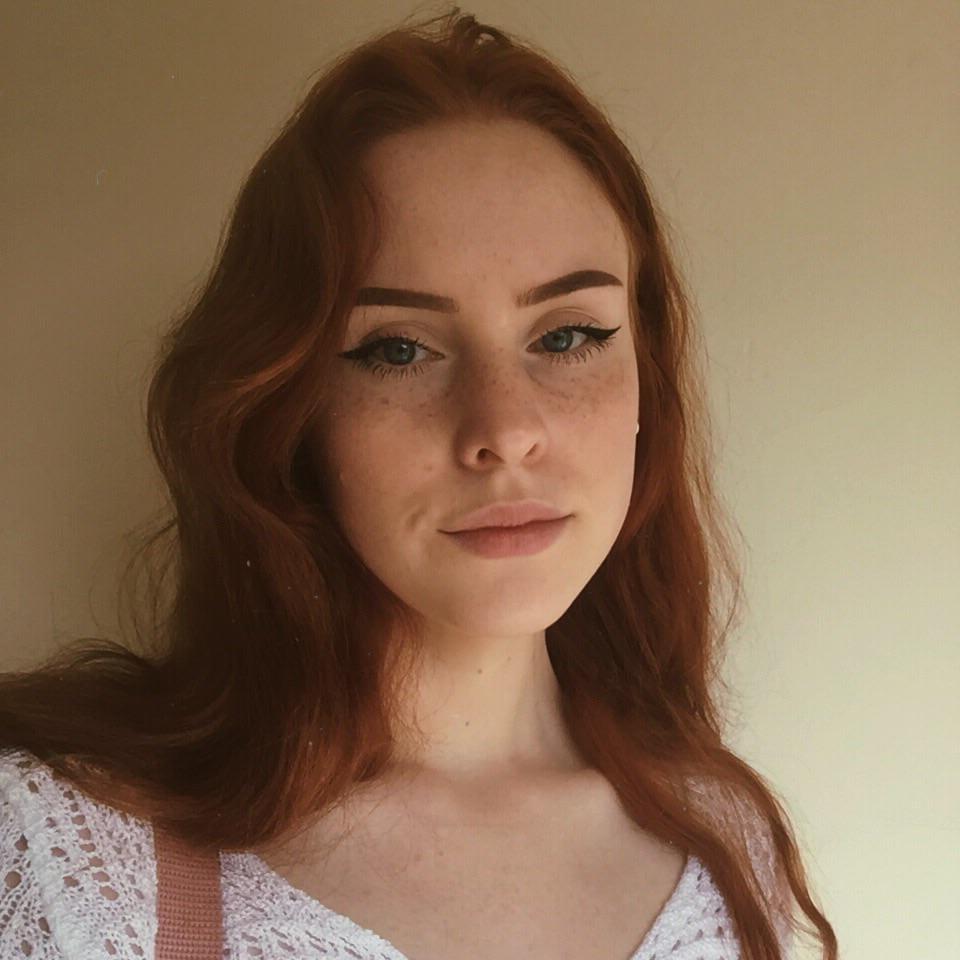 14P Nice redhead slut