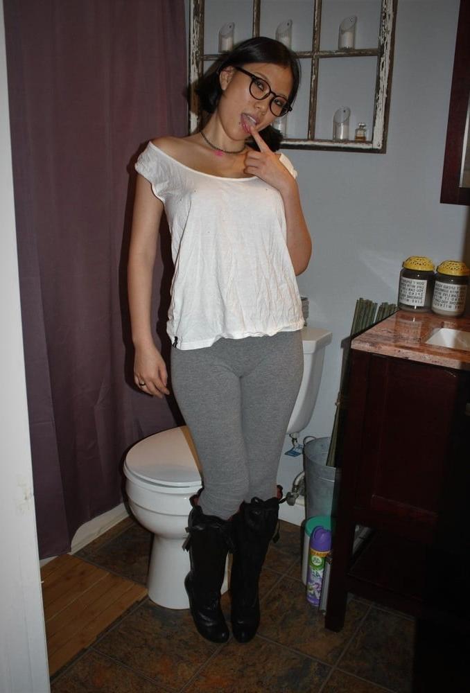 25P Asian slut