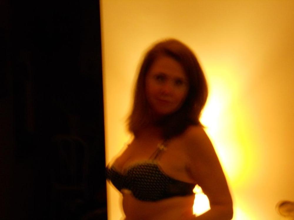 25P Kirsten Slut MILF Exposed