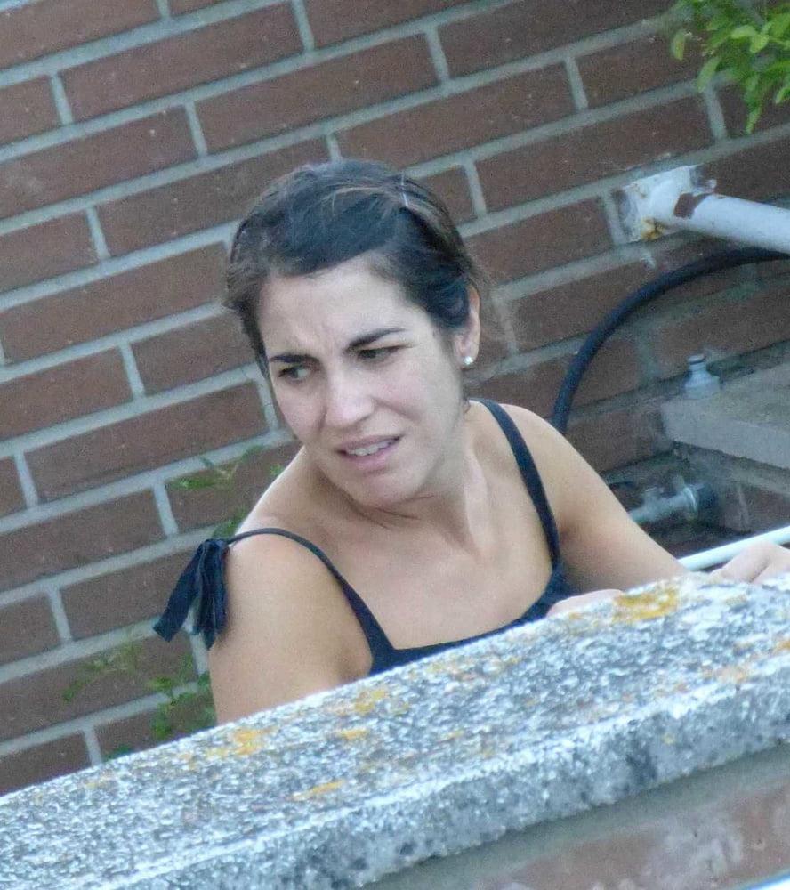 17P nice milf neighbor mom of 2 in bikini