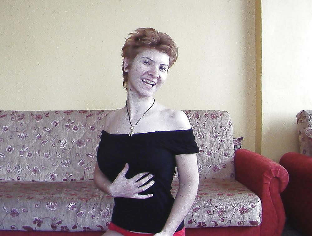 25P Turkish MILFS Mom Amateur Turkey 2