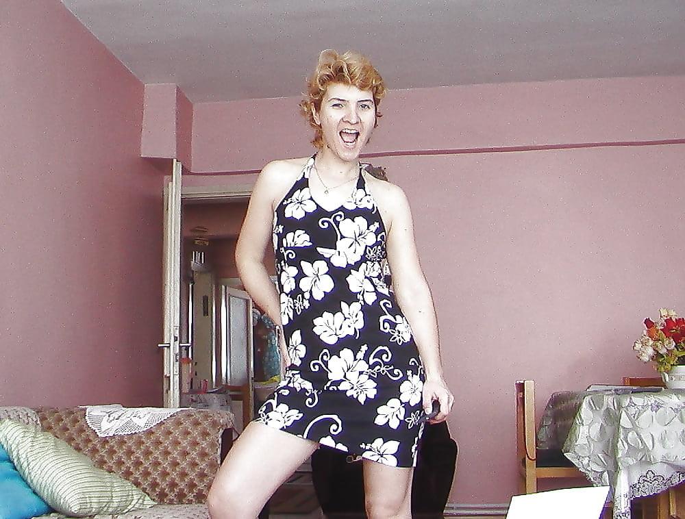 25P Turkish MILFS Mom Amateur Turkey 2