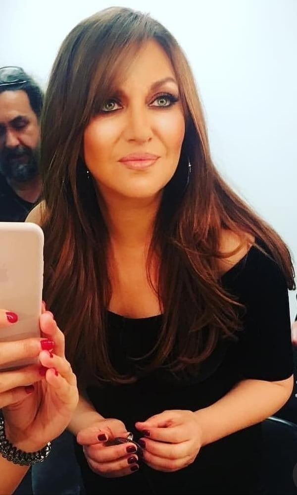 25P Greek milf