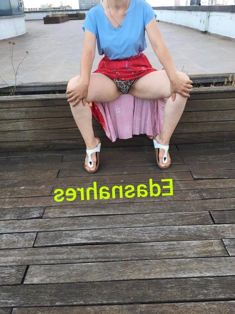 16P Turkish MILFS Mom Amateur Photos
