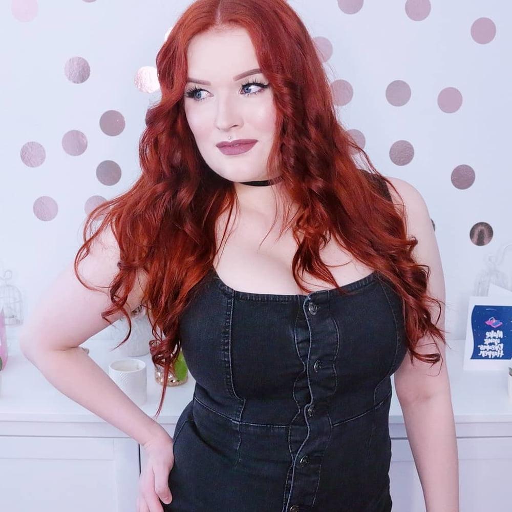 25P Slut Youtuber: K