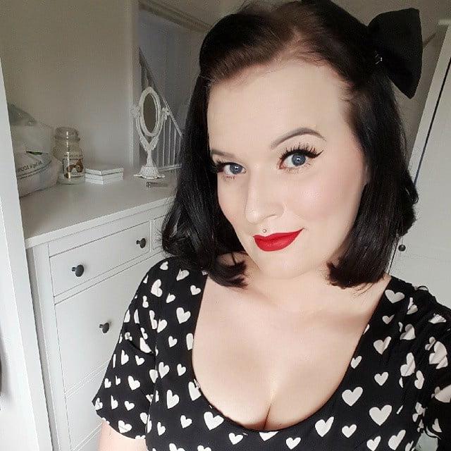 25P Slut Youtuber: K