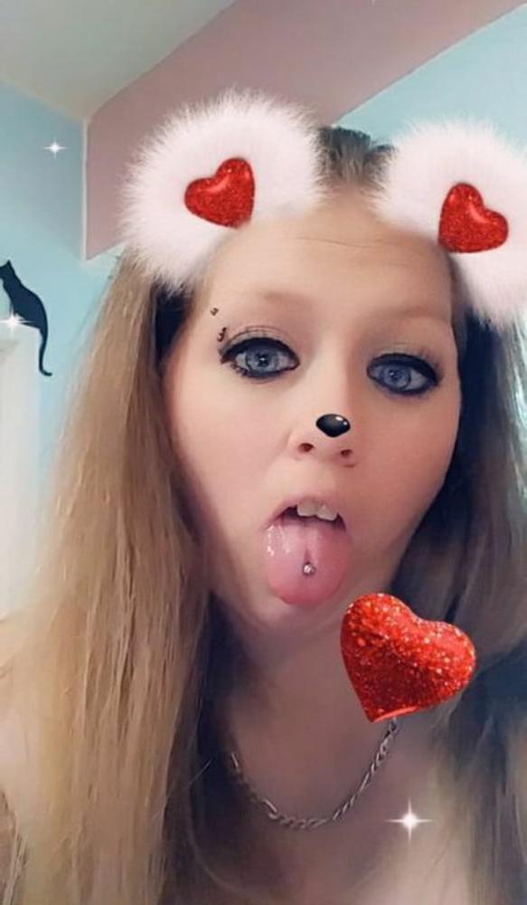 6P Exposed milf slut