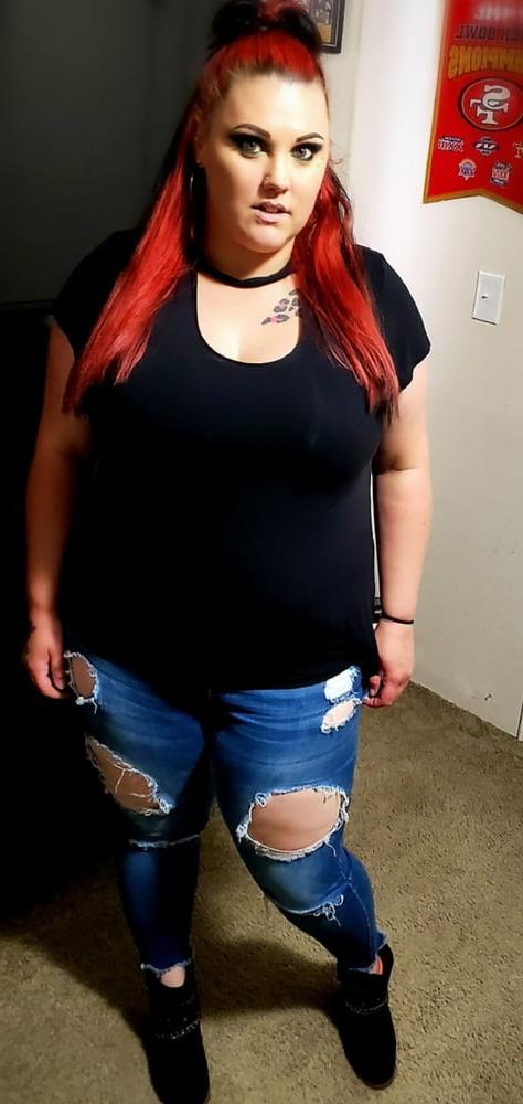17P White Trash Slut