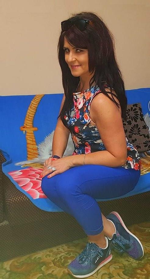 25P Anna milf