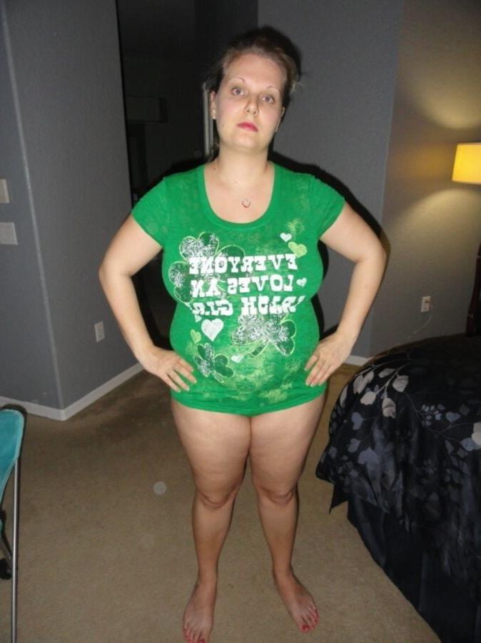 25P Real curvy belly amateur women