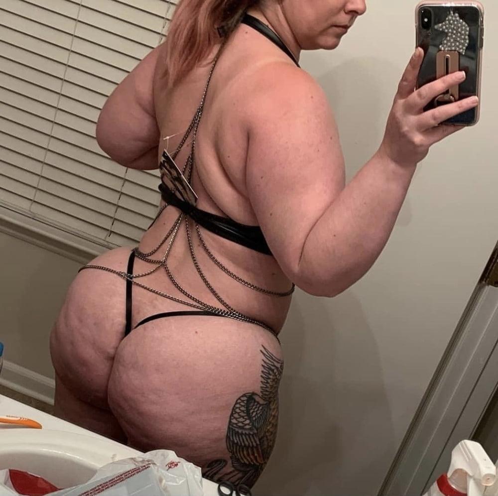 25P Real curvy belly amateur women