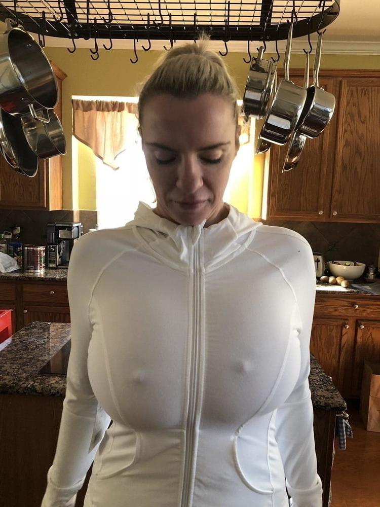 24P Beautiful and Busty MILFs  28