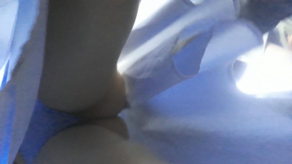 8P milf upskirt