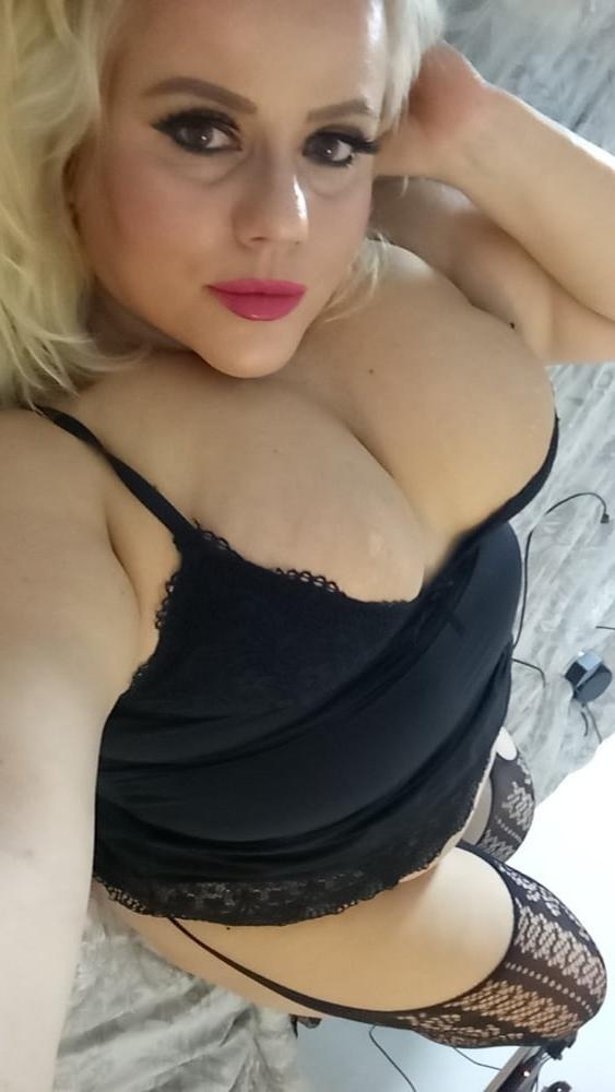 13P Big Tittie Milf Megan