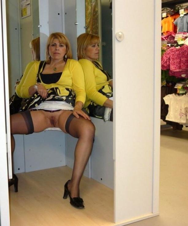 25P woman slut exhibits  ( mother is a slut )