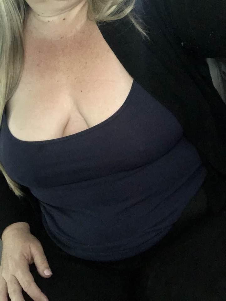 7P IM A COVID BBW SLUT