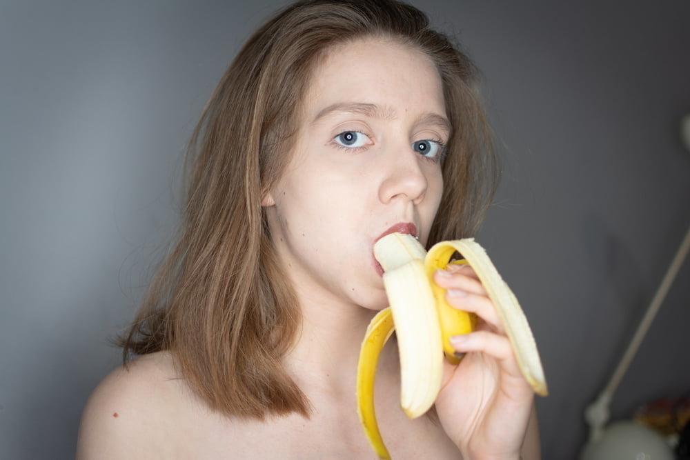 25P Delicious slut EXPOSED