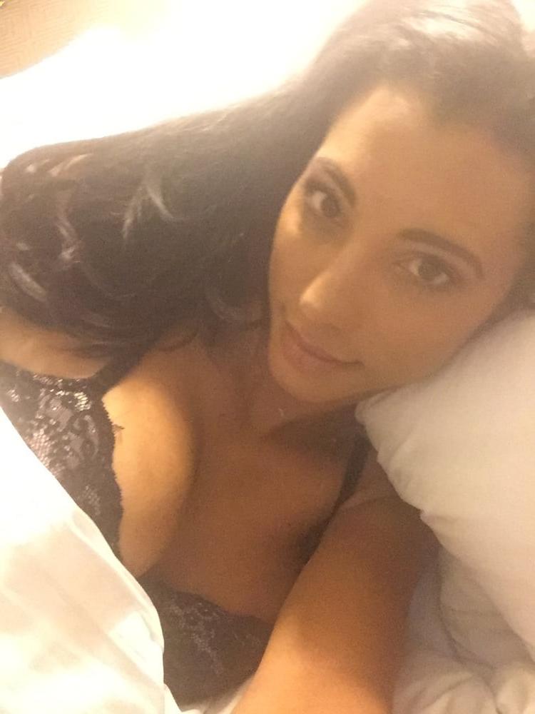 25P Tracy Shows You What a Slut She Is