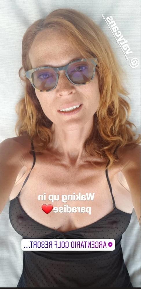 25P Amazing Milf 7