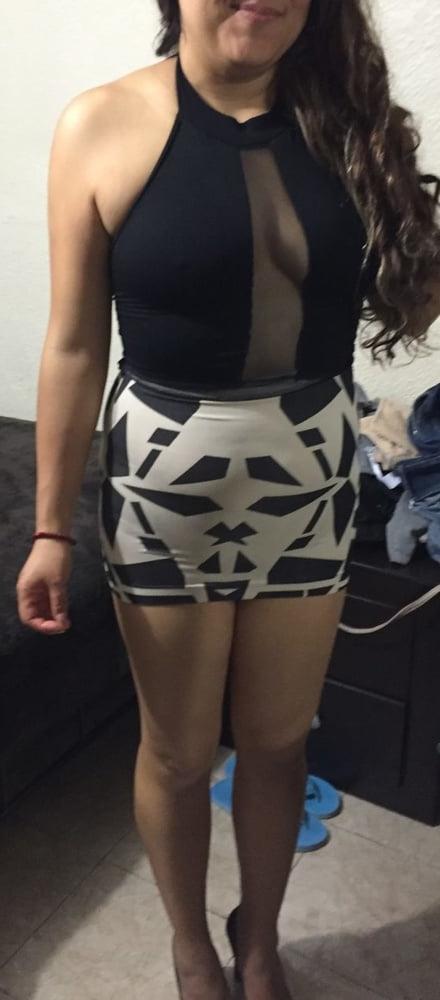 11P Sexy milf