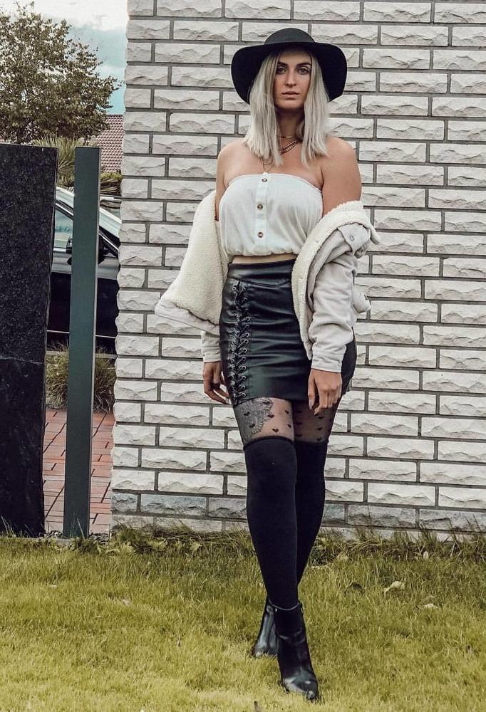 25P Pantyhosed Blonde Tramp Stamp Slut