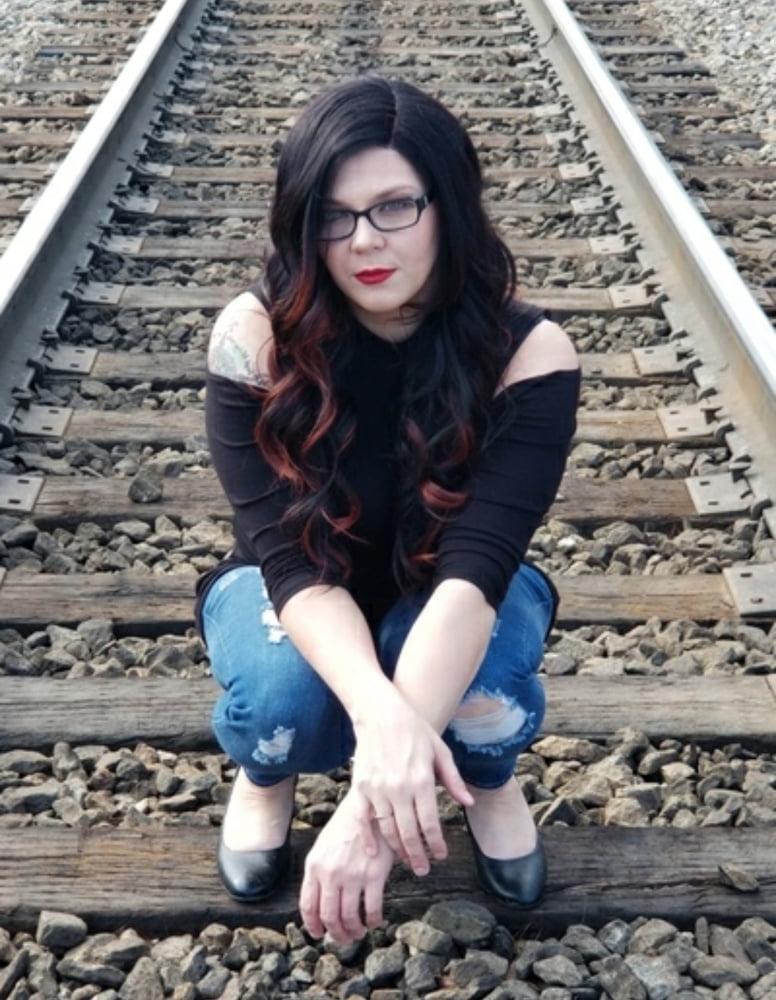 9P Exposed slut
