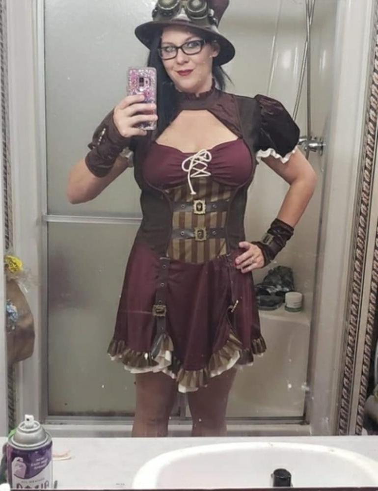9P Exposed slut