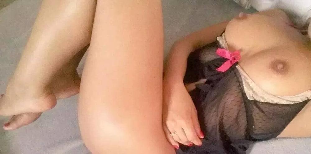 25P Vivi Hot Blonde Escort Latina Slut