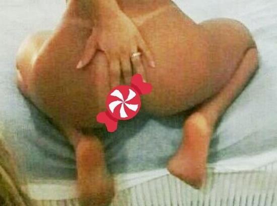 25P Vivi Hot Blonde Escort Latina Slut