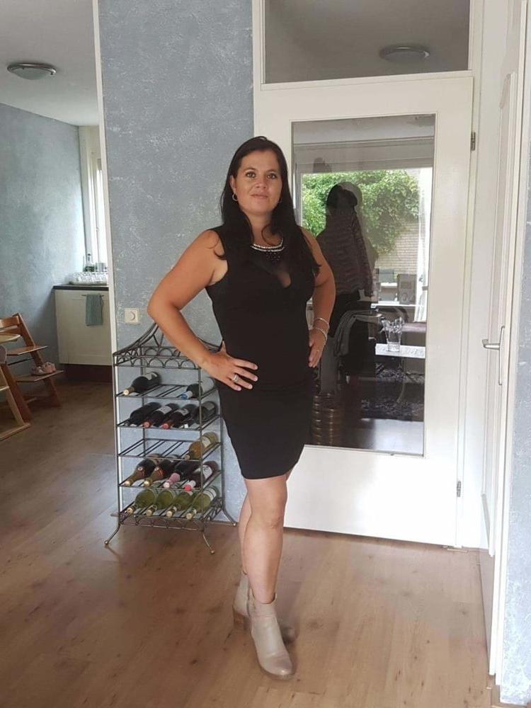 25P Sexy UK MilF