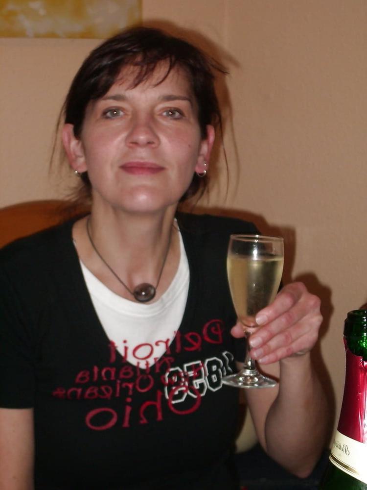 25P Milf Conny
