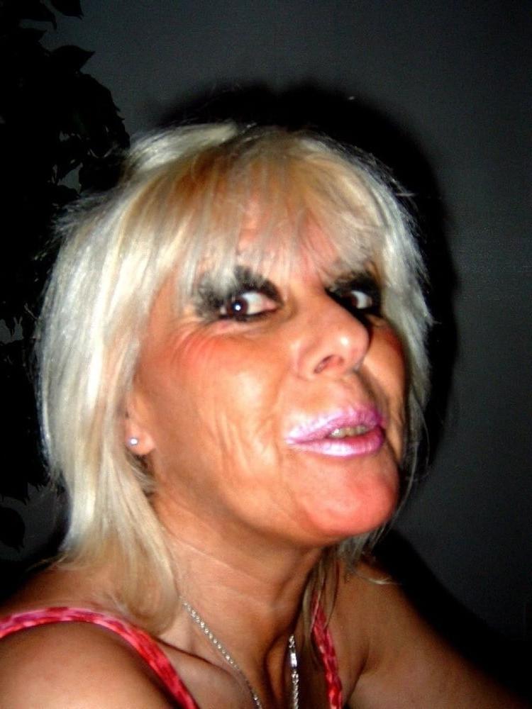 25P Moms,Milfs and Gilfs 3