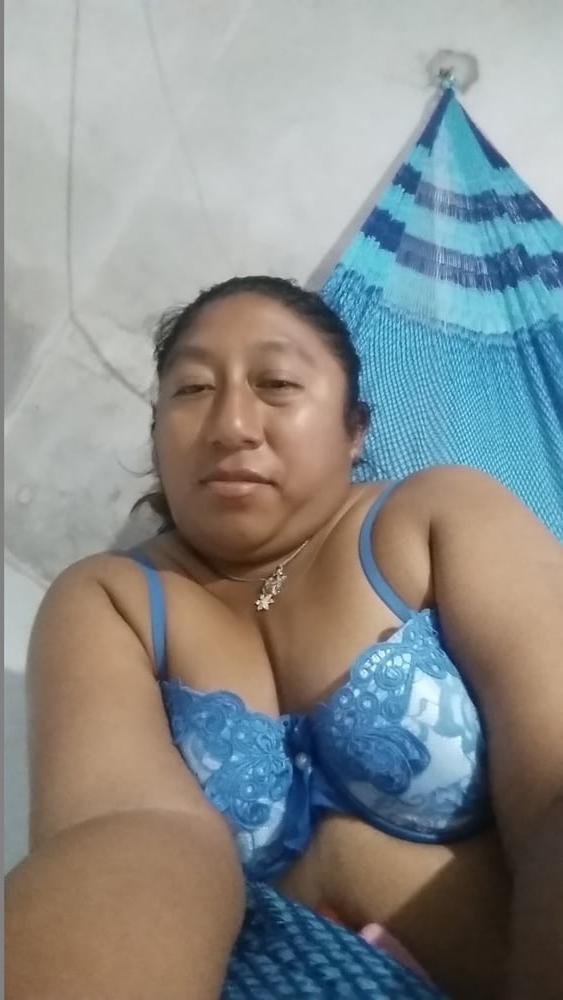 6P campeche morena fea, pero de buena chiche, madurita milf