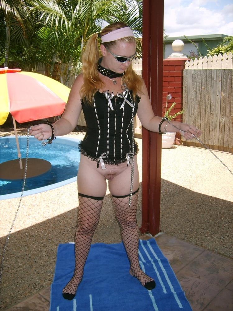 11P SHELLEY THE SLUT IN CHAINS