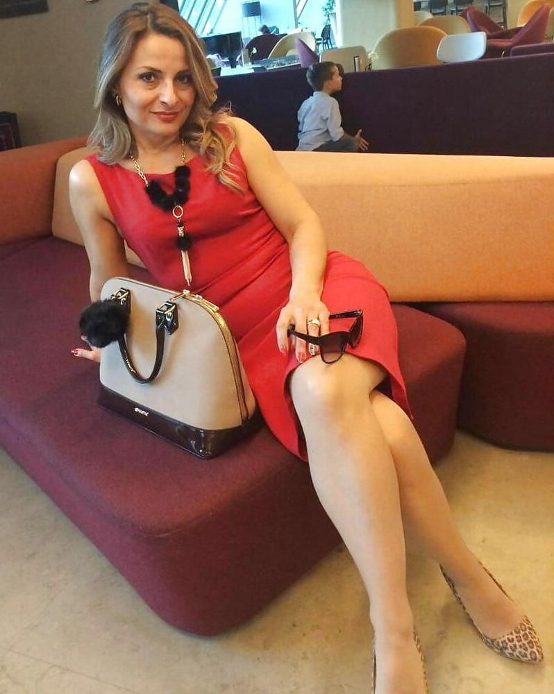 25P Mother Son's Friend Mom MILF