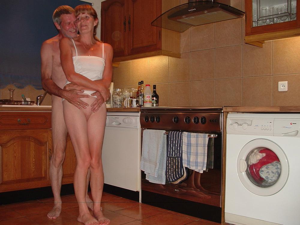 25P 4. Aussie Milf poses for hubby