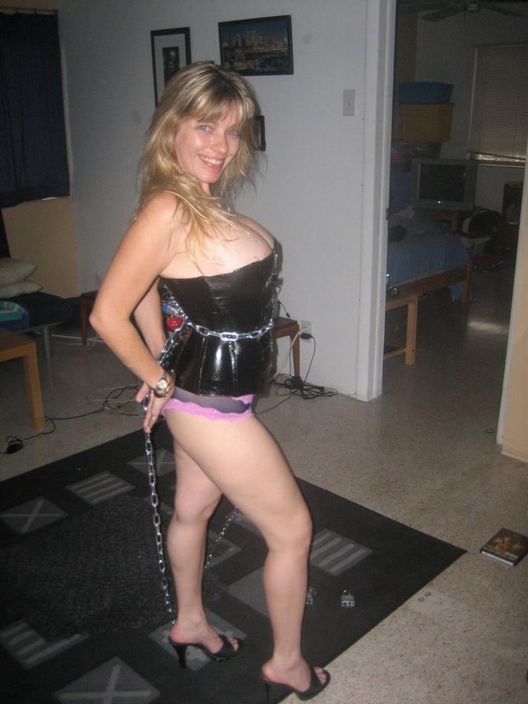 25P Submissive blonde slut