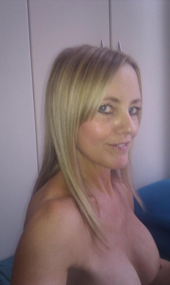 25P Cougar Mature MILF - 2