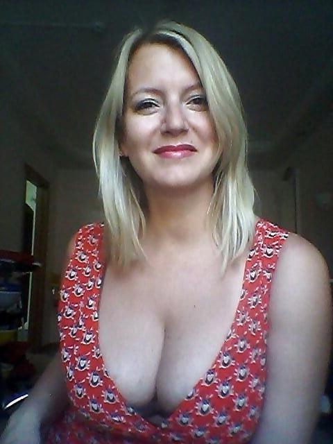 25P Beautiful and Busty MILFs 24