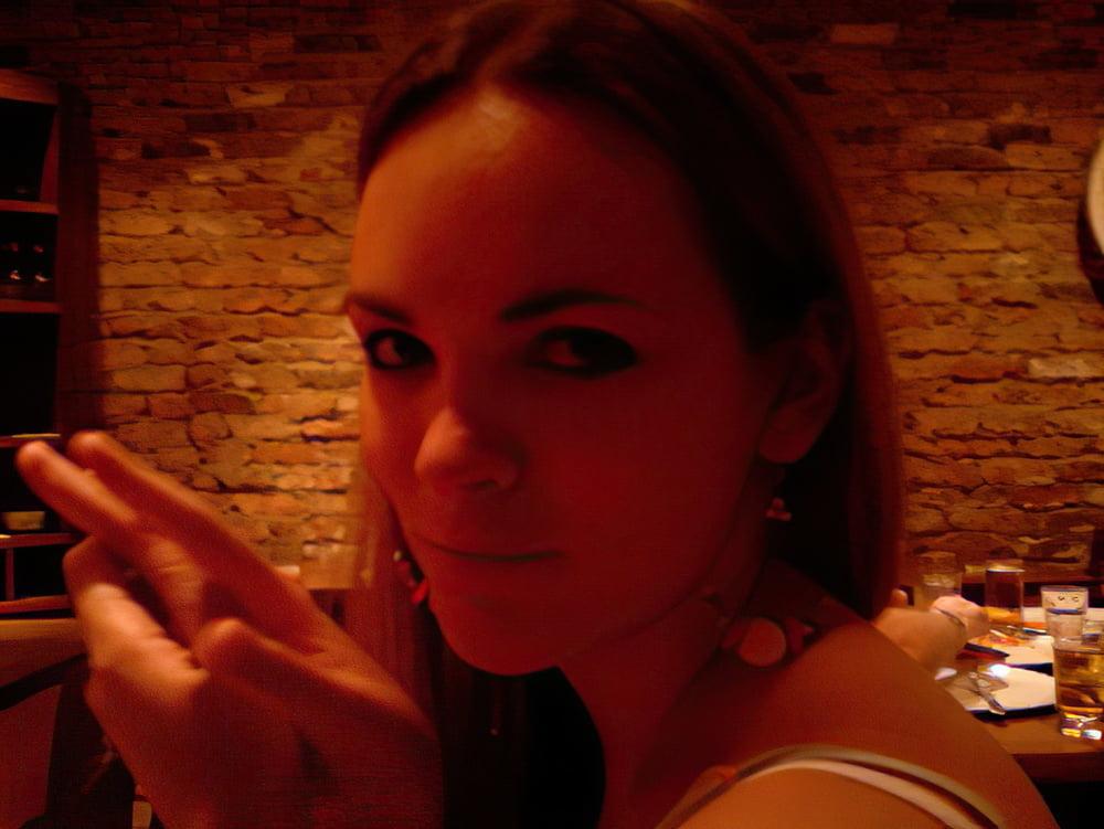25P Sexy UK Slut Sophie Exposed