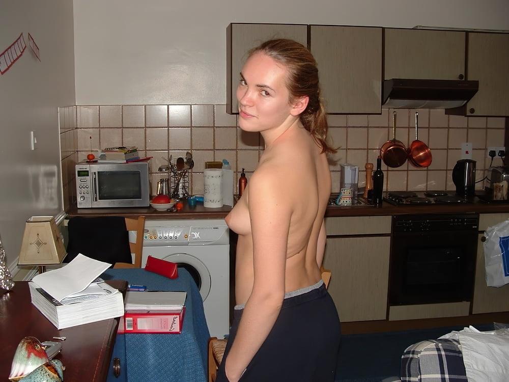 25P Sexy UK Slut Sophie Exposed