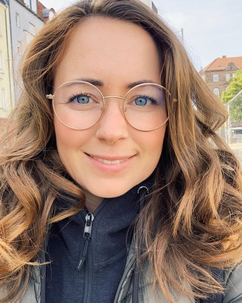 12P Which Hot Milf Gets Your Cum 2