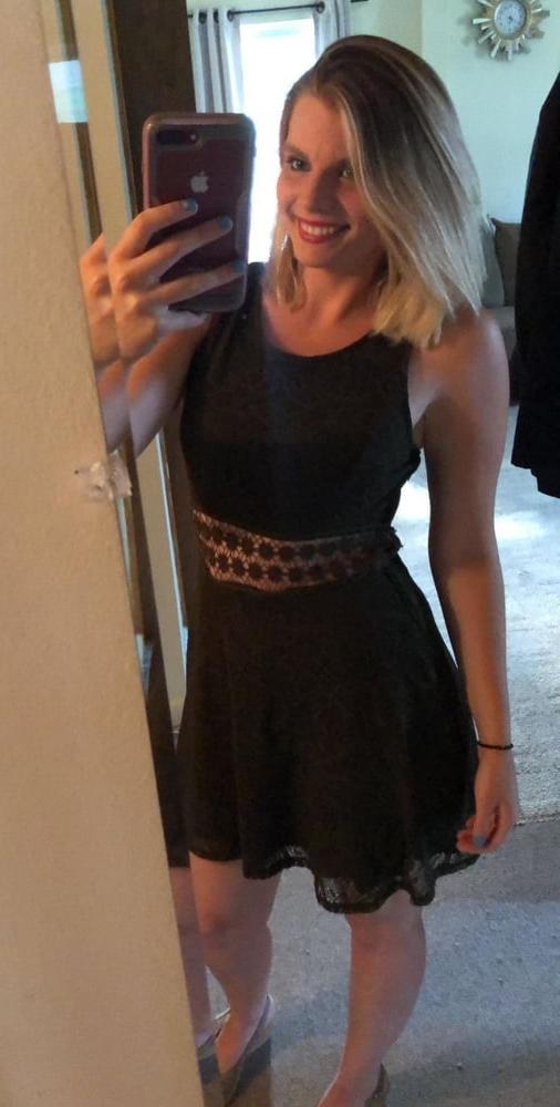 25P Neighborhood MILFs - 1