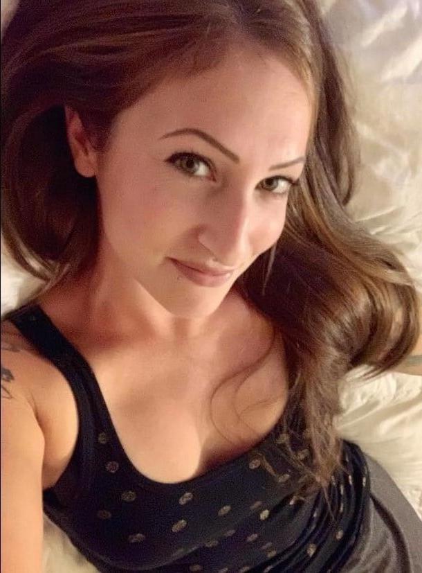 25P Beautiful MILFs 19