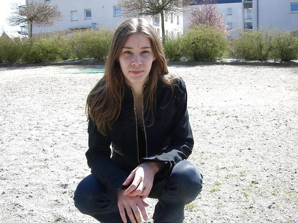 25P Sweet amateur teen