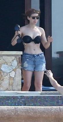 25P Kate Mara's Navel and tummy (perfect body)