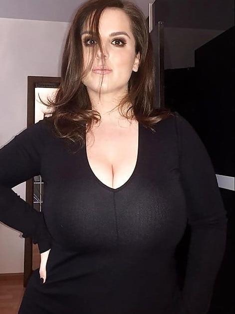 25P Beautiful and Busty MILFs 17