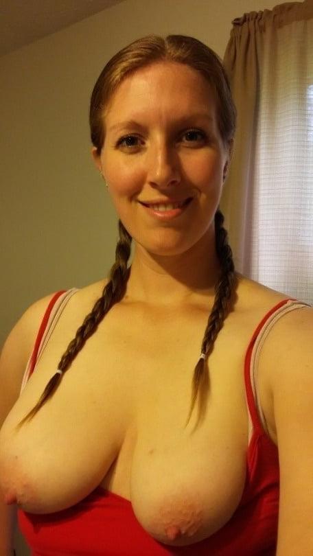 25P Beautiful and Busty MILFs 17