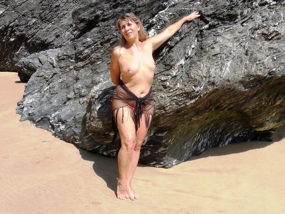 15P MILF Lisa (Xhamster profile all-lisasparrow35)